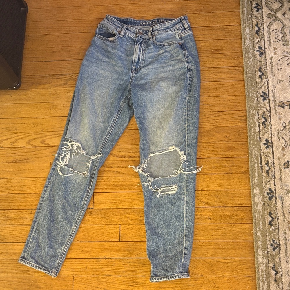 American Eagle Outfitters Blue Distressed Boyfriend Jeans